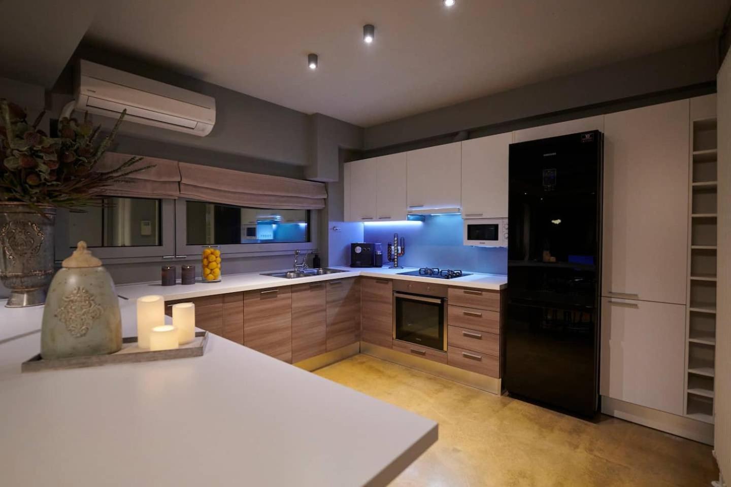 Ma Maison No5 Penthouse Loft, Private Heated Pool, Acropolis View, Ultra High Speed Internet 300 Mbps, Short Walk To Acropolis, Parking Upon Request, 1' From Metro Atény Exteriér fotografie